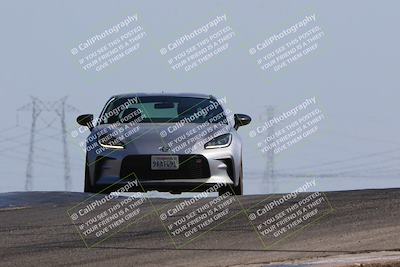 media/Jun-25-2023-Speed SF (Sun) [[f001402e15]]/Yellow Group/Session 2 (Outside Grapevine)/